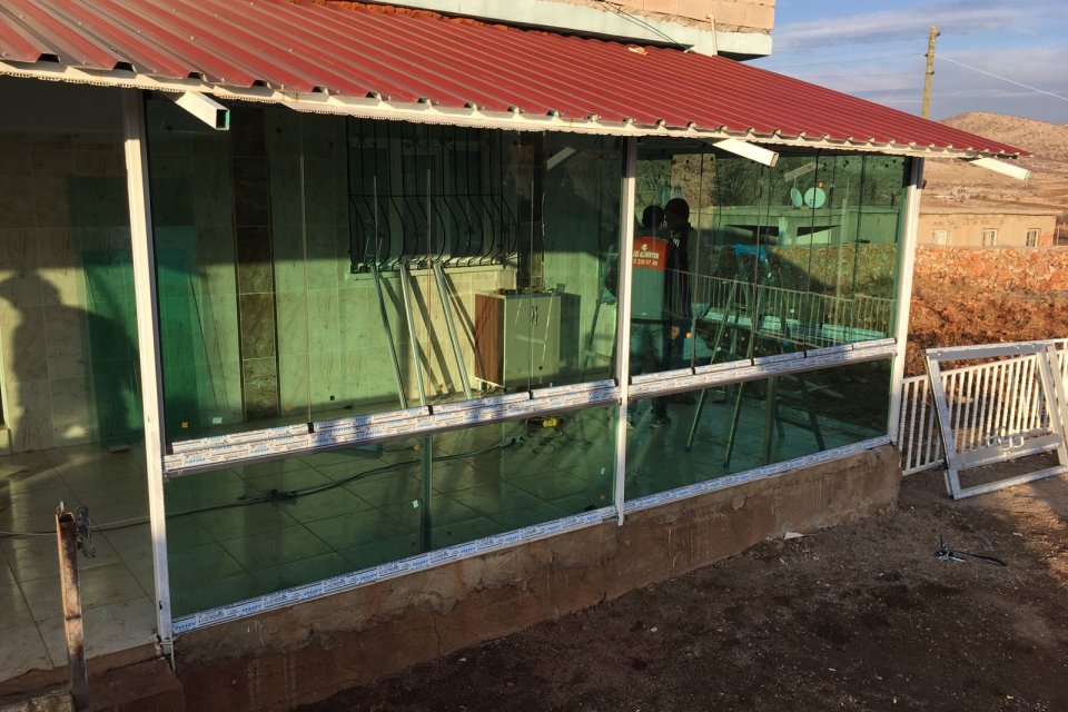 Katlanır Cam Balkon Sistemleri